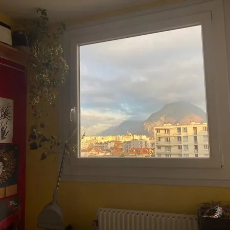 Апартаменты Quartier Calme Et Parking Gratuit Гренобль